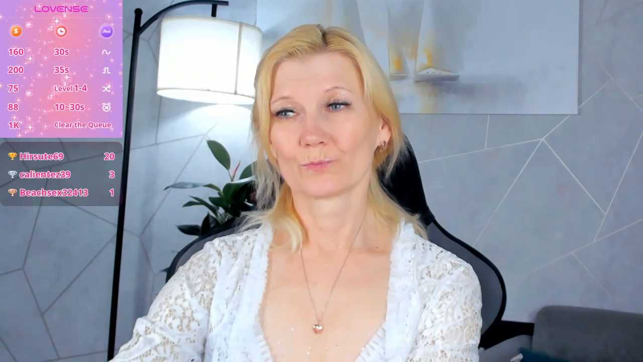 Julie_Lucas cam recording