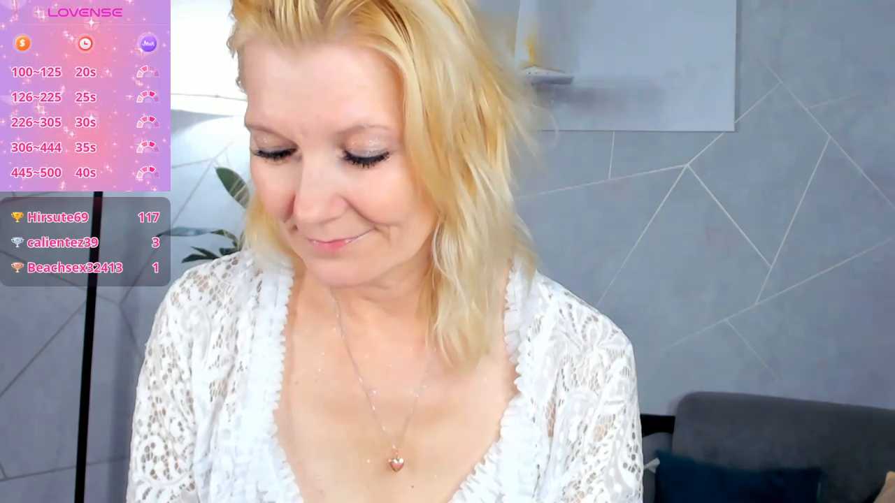 Julie_Lucas cam recording