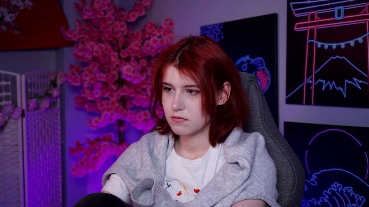 JulliaMoore cam recording