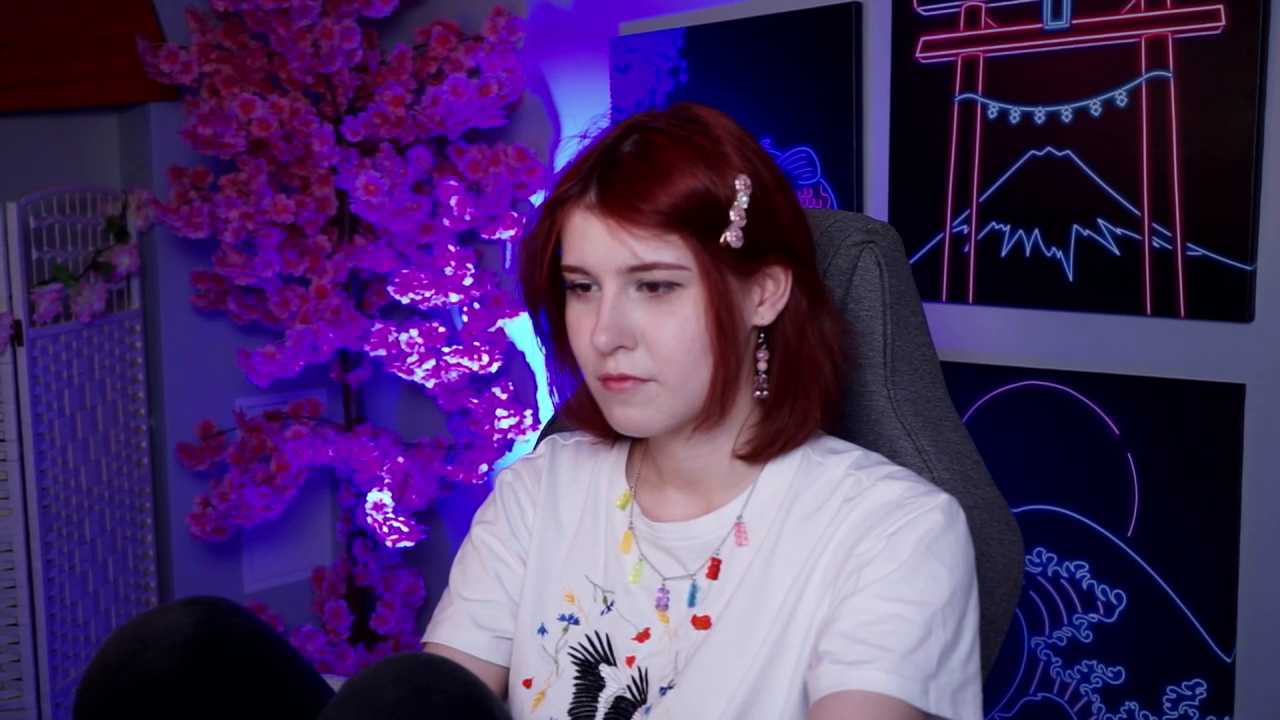 JulliaMoore cam recording