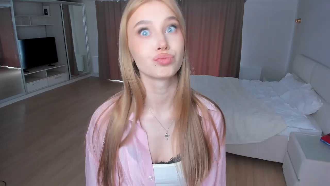 JunieAmert cam recording