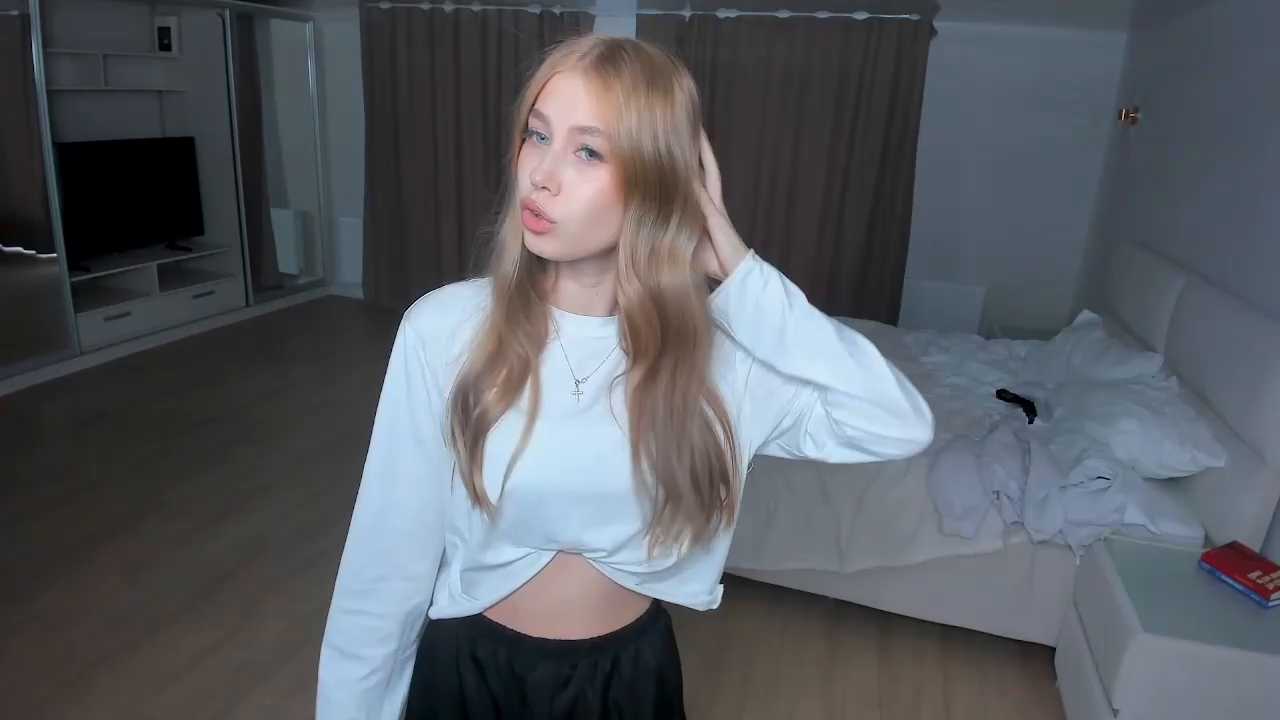 JunieAmert cam recording