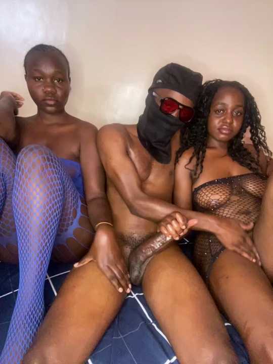 Justbellaa__ cam recording
