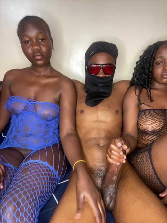 Justbellaa__ cam recording