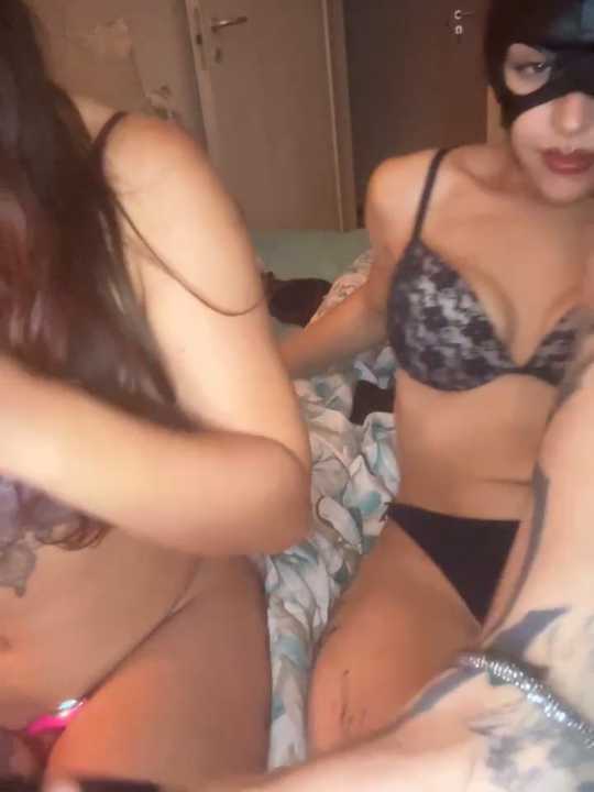 KIKIeCOCO cam recording