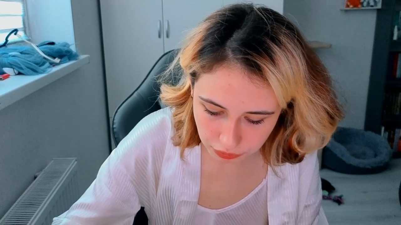 Kate_Moon Stripchat recording – Oct 25, 2026