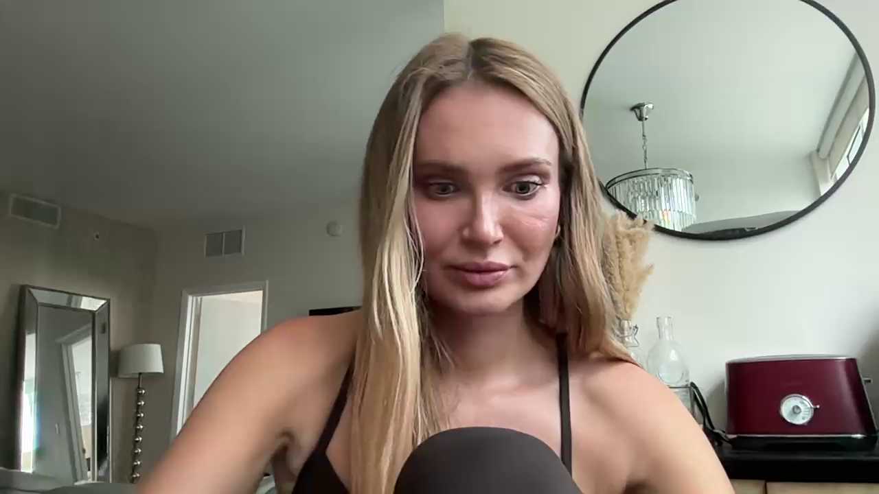 Kavellina Stripchat recording – Oct 22, 2026