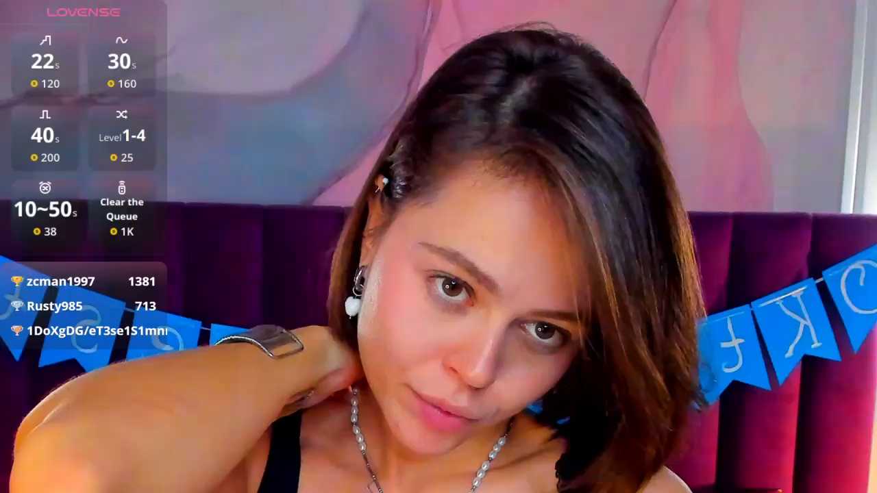 Kelly_Cuutie