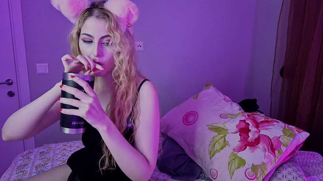 Kiki-wren cam recording