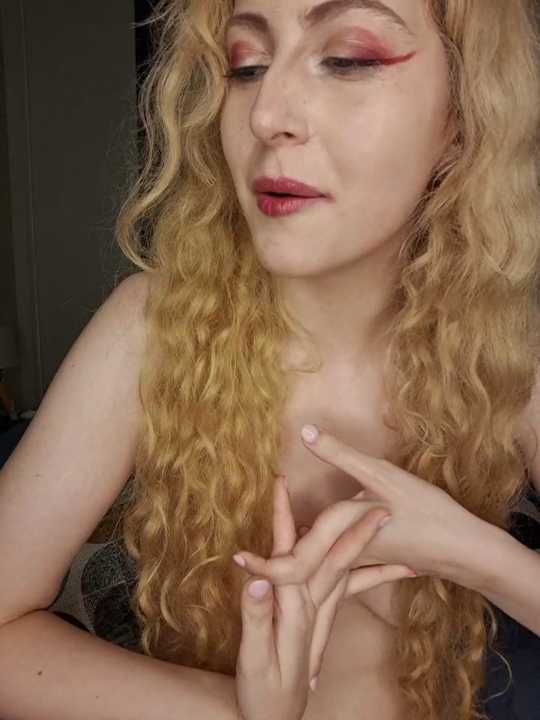 Kiki-wren cam recording