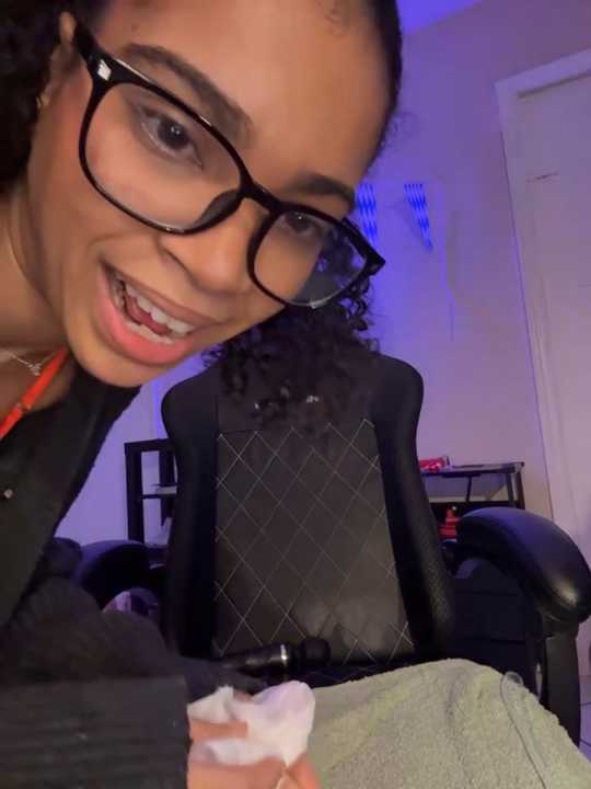 Kiki_hammyy cam recording