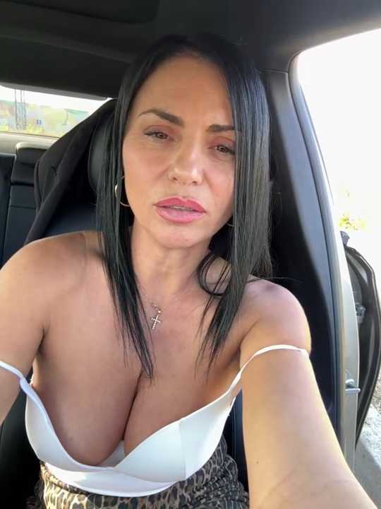 KimKelly13 Stripchat recording – Oct 15, 2026
