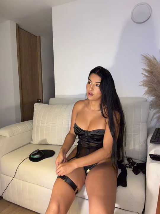 Kimm_khalifa cam recording