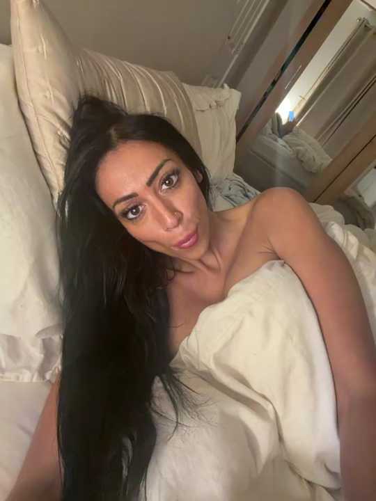 KinkyKirstiexx Stripchat recording – Oct 28, 2026