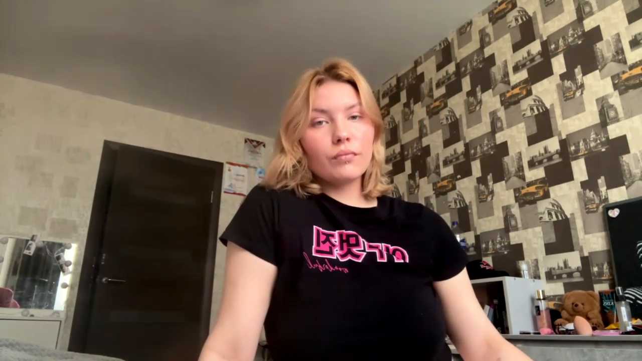 KiraBlaze_ Stripchat recording – Oct 15, 2026