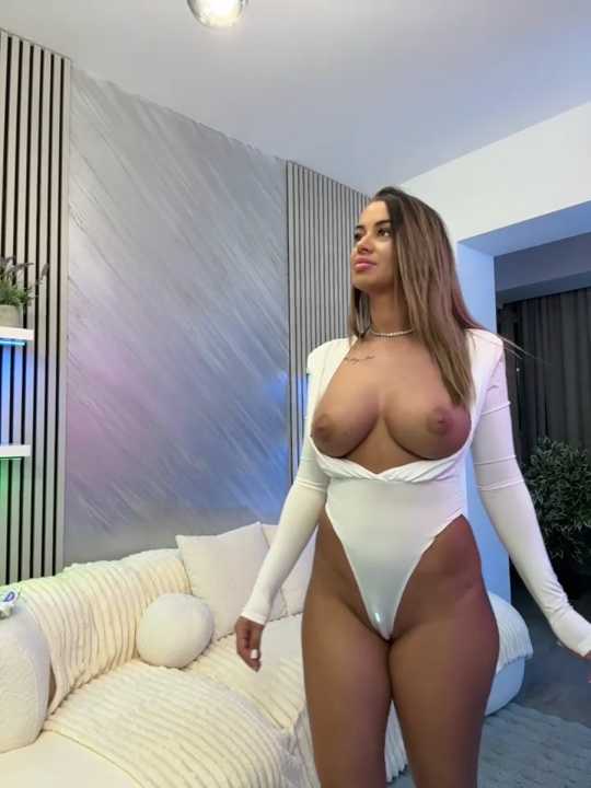 KirstieVegas
