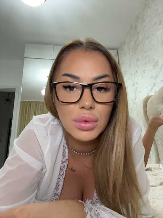 KirstieVegas Stripchat recording – Oct 21, 2026