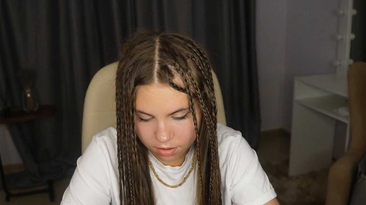 KishaBruer cam recording