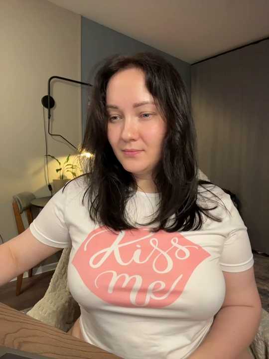 Kiss_My_Body