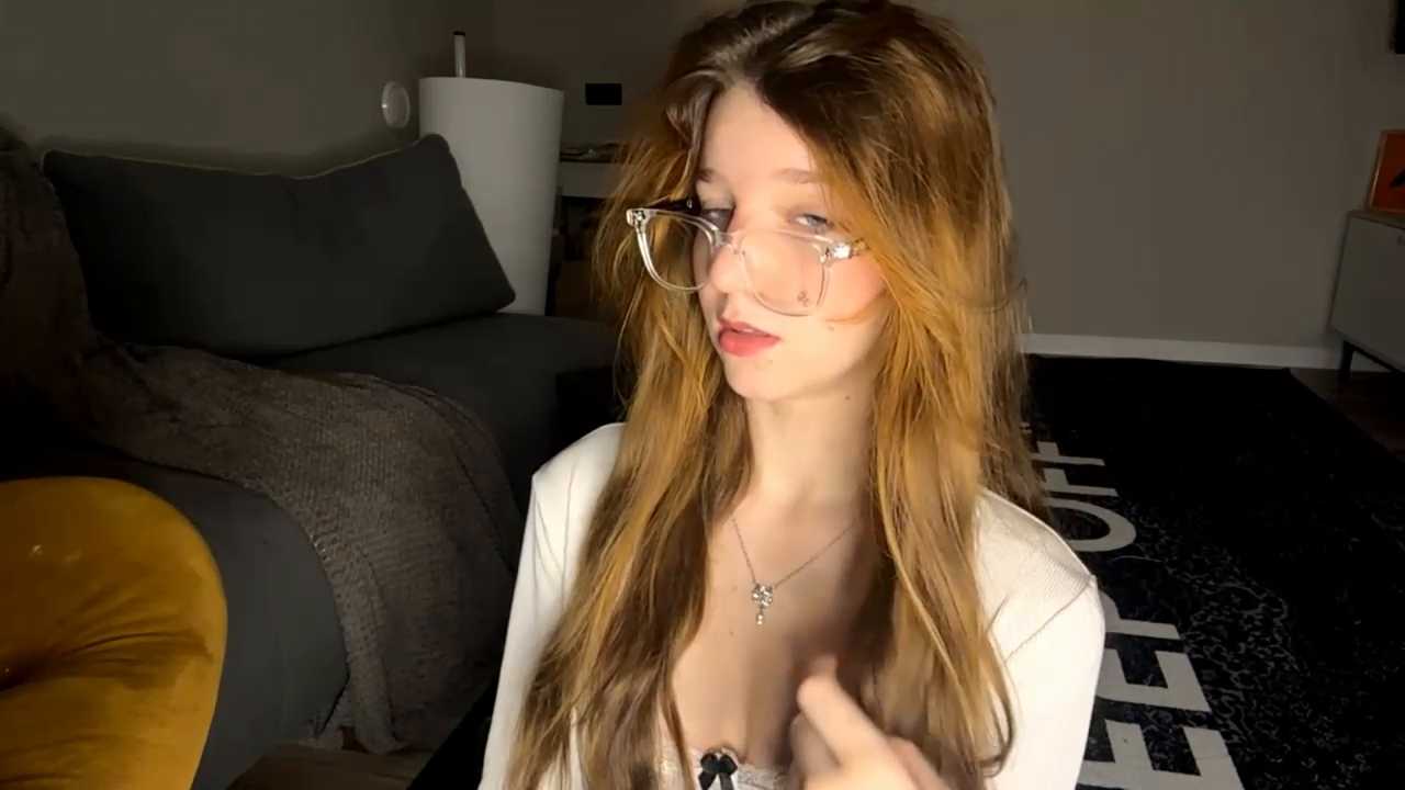Kissme_Kira cam recording