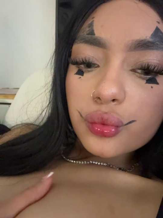 Kitty_Bliss cam recording