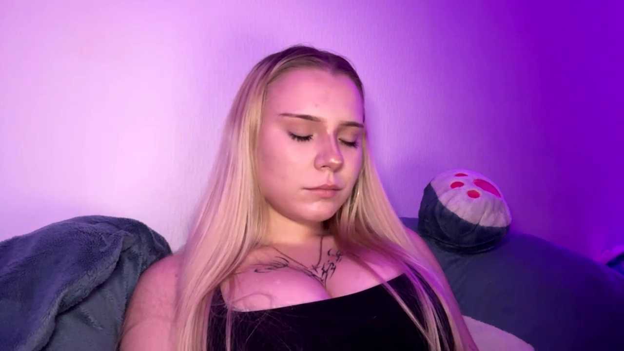 KyraBumbray Stripchat recording – Oct 24, 2026
