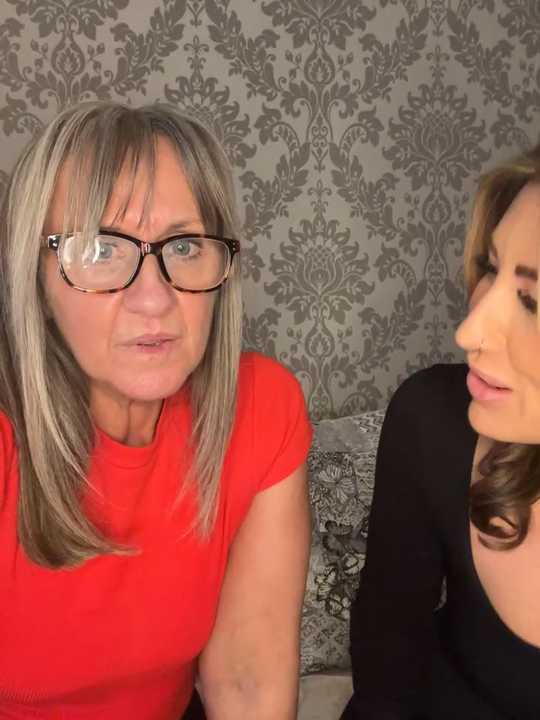 LILY-UK-MILF cam recording