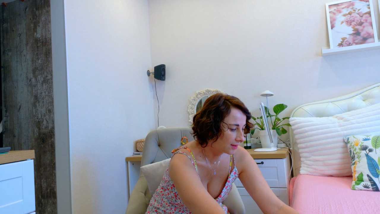 LadySweetWife cam recording