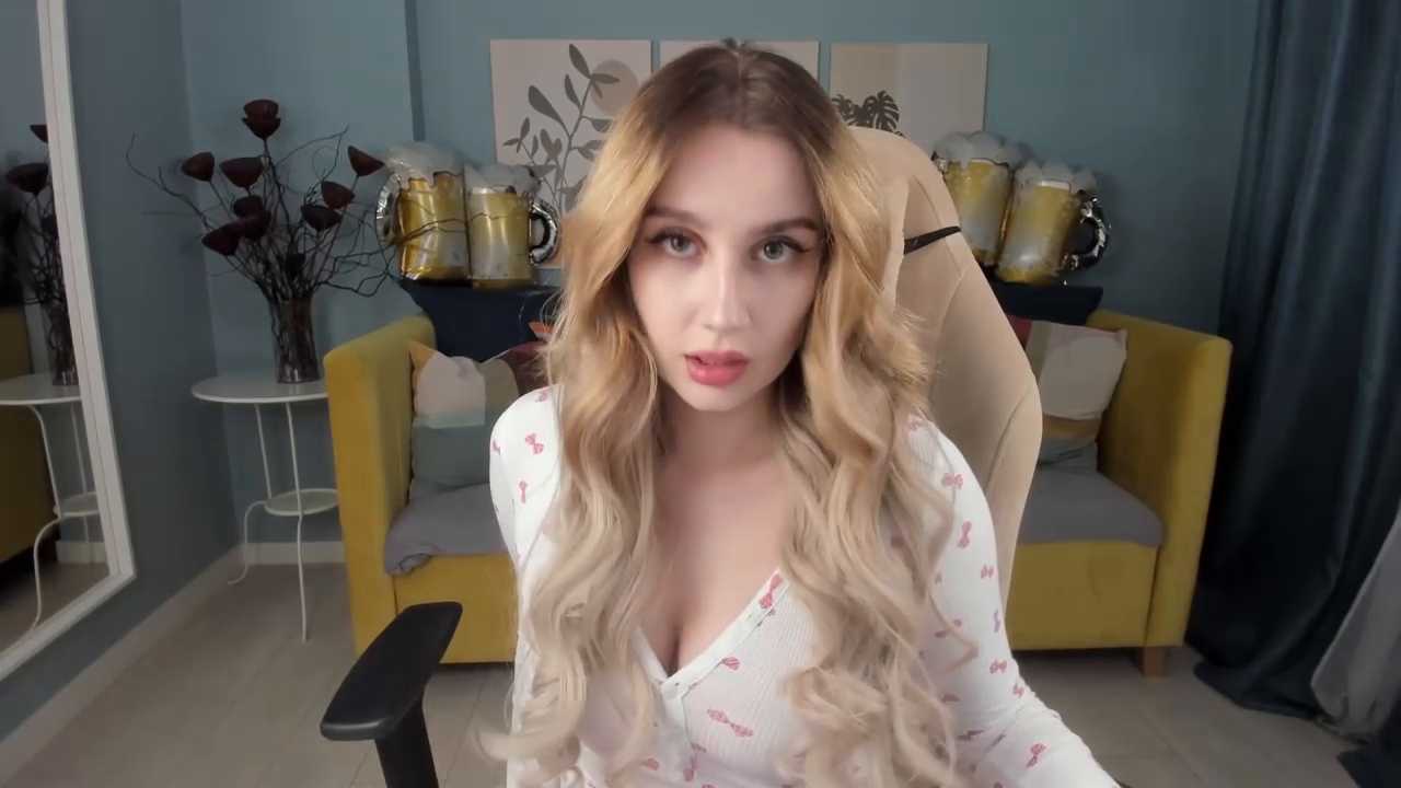 LanaLoon cam recording