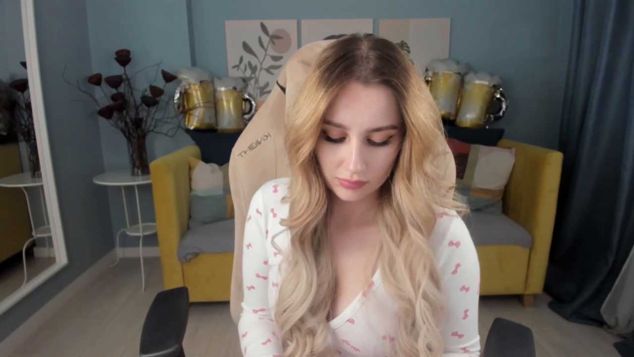 LanaLoon cam recording