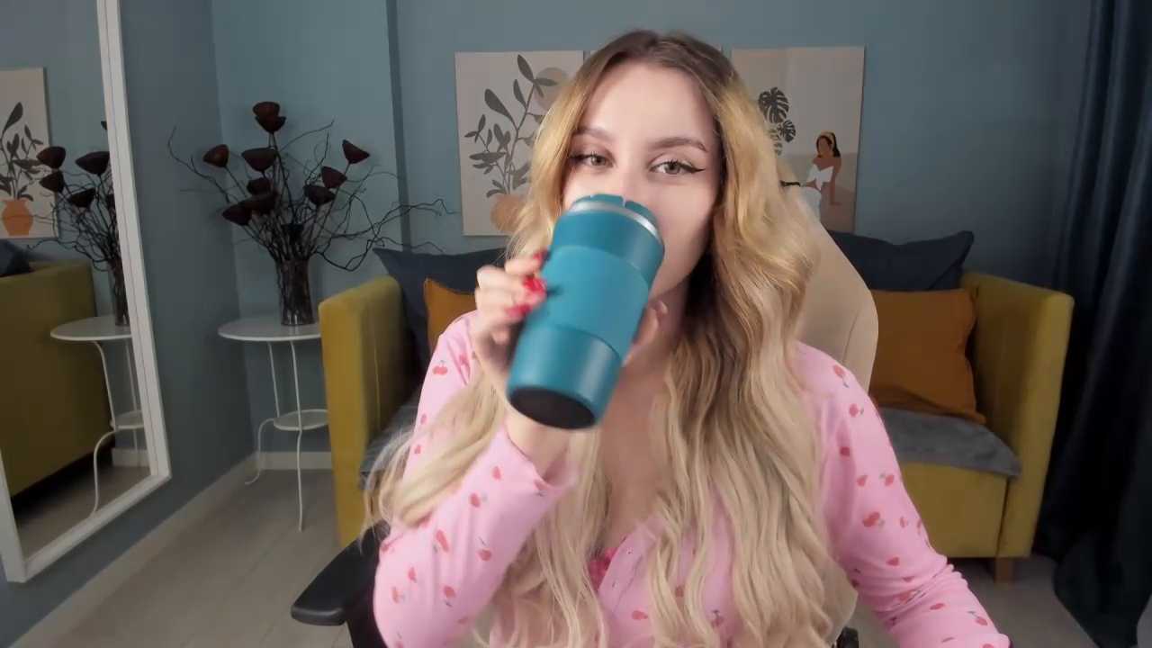 LanaLoon cam recording