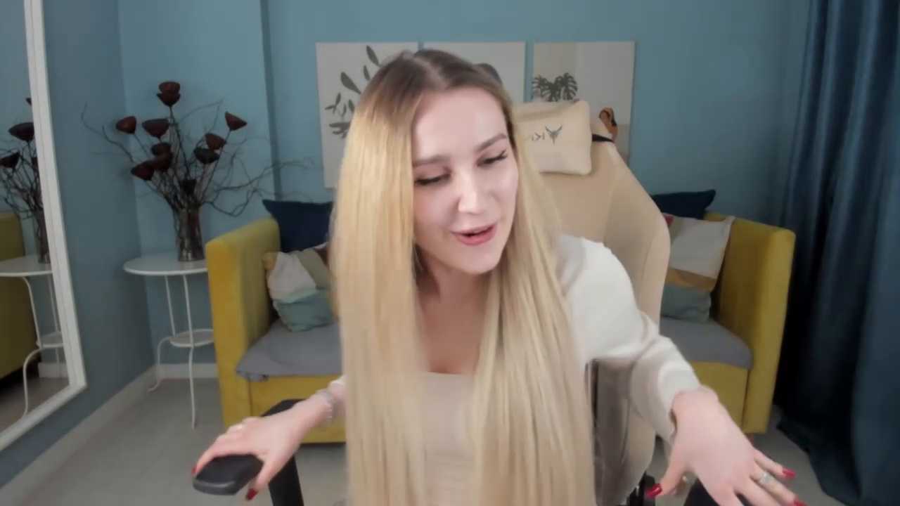 LanaLoon Stripchat recording – Oct 8, 2026