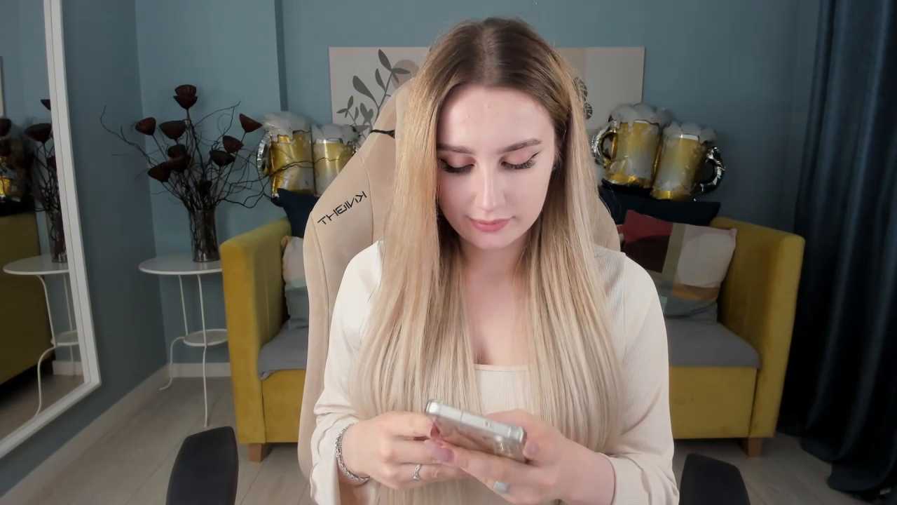 LanaLoon cam recording
