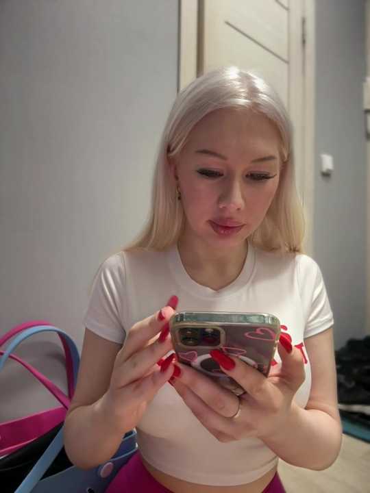 LaraHollywood cam recording