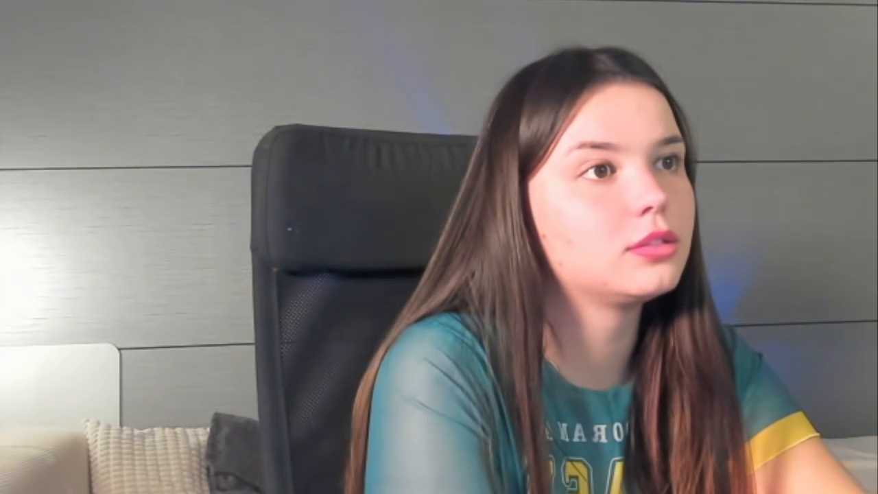 Laraaa_Loom