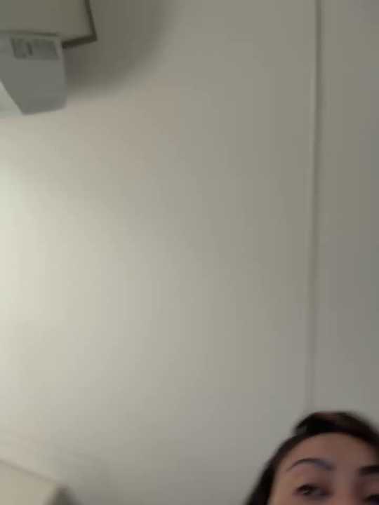 LariiHotWife cam recording