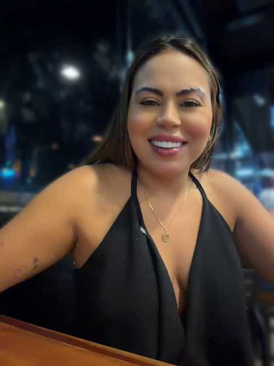 LariiHotWife Stripchat recording – Oct 25, 2026
