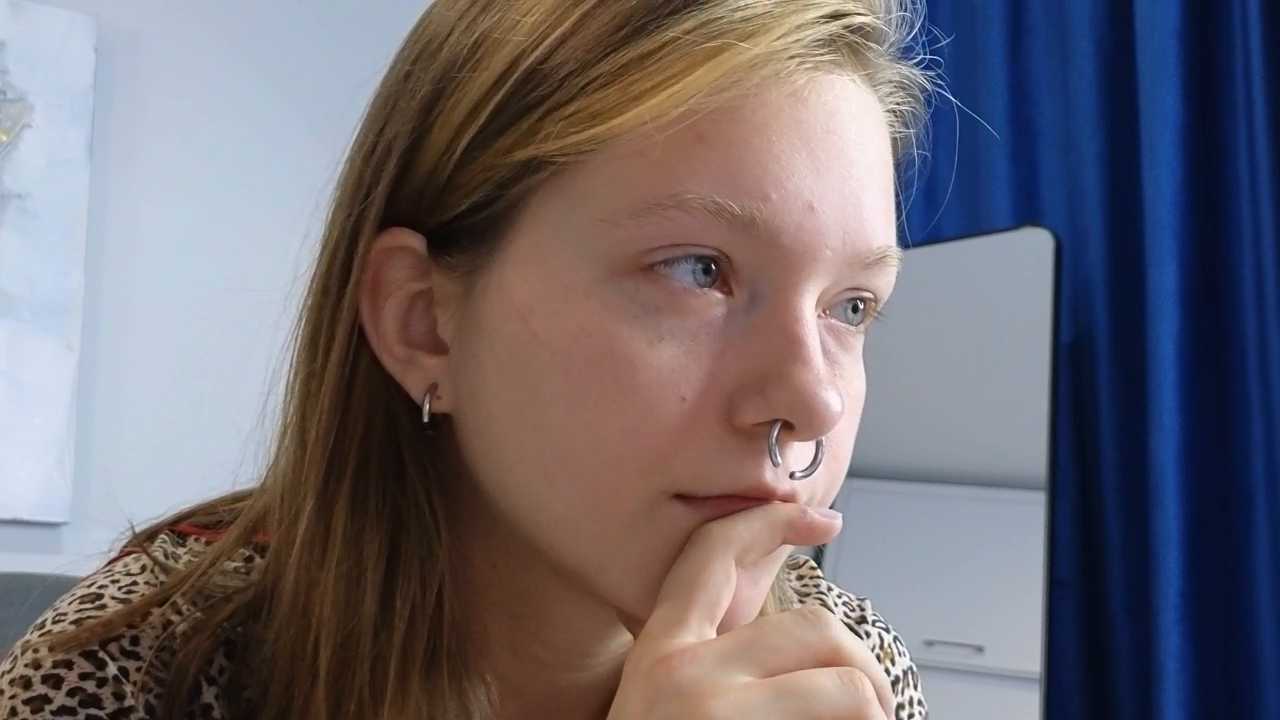 LauraLowe cam recording