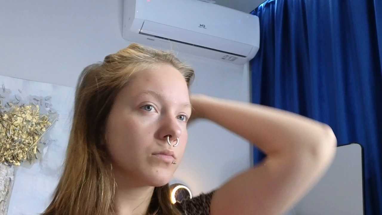 LauraLowe cam recording