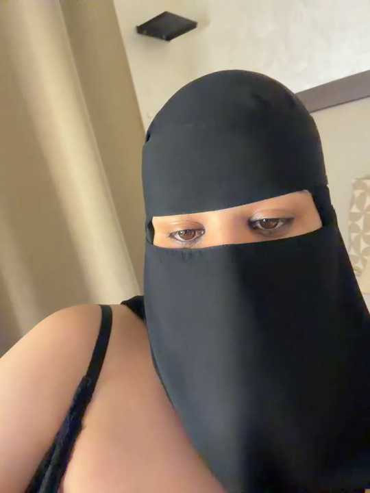 LayLa_angel Stripchat recording – Oct 18, 2026