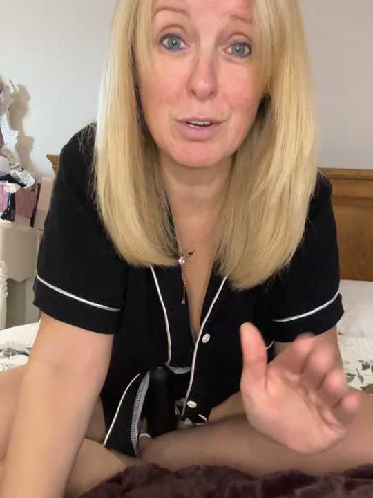 LaylarosA Stripchat recording – Oct 28, 2026