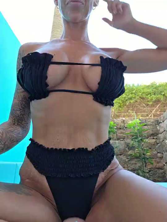 LeonaLoveX