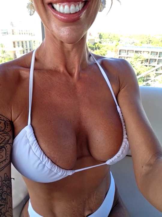LeonaLoveX cam recording
