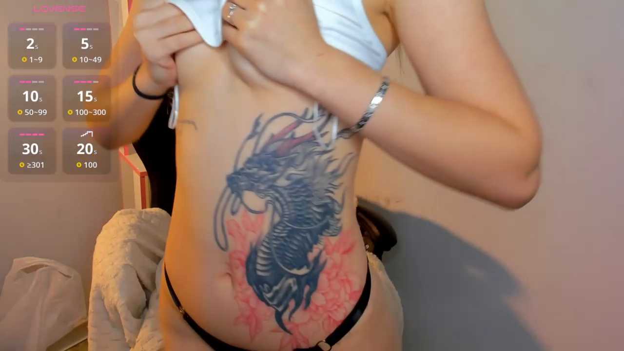 Leyla_Moore_ cam recording