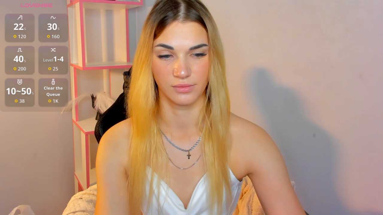Leyla_Moore_ cam recording