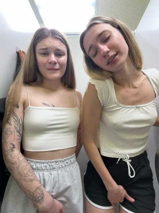 Lia-see-ya cam recording