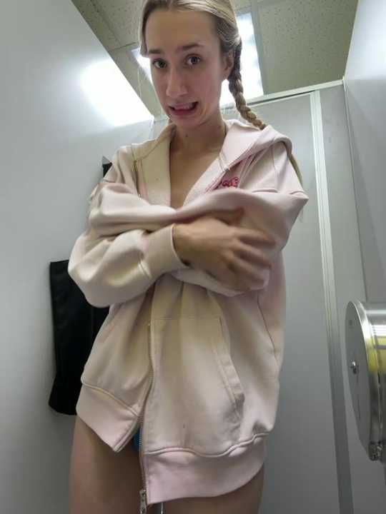 Lia-see-ya cam recording
