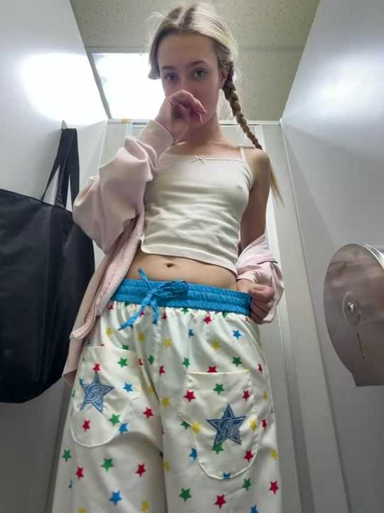 Lia-see-ya cam recording