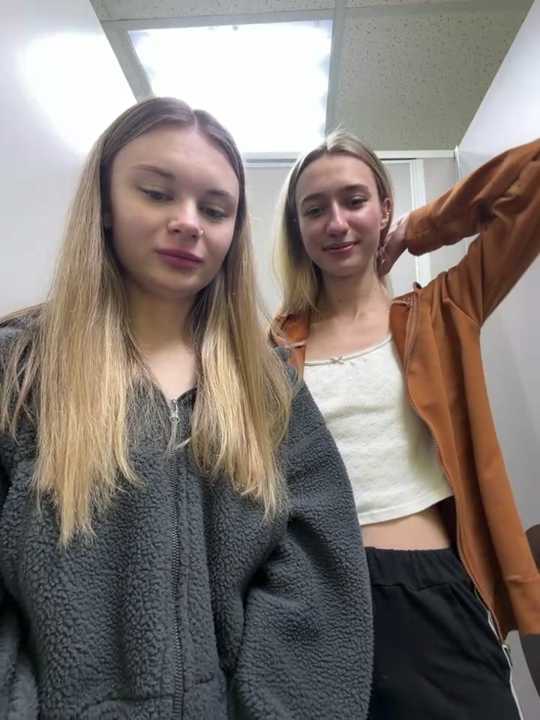 Lia-see-ya cam recording