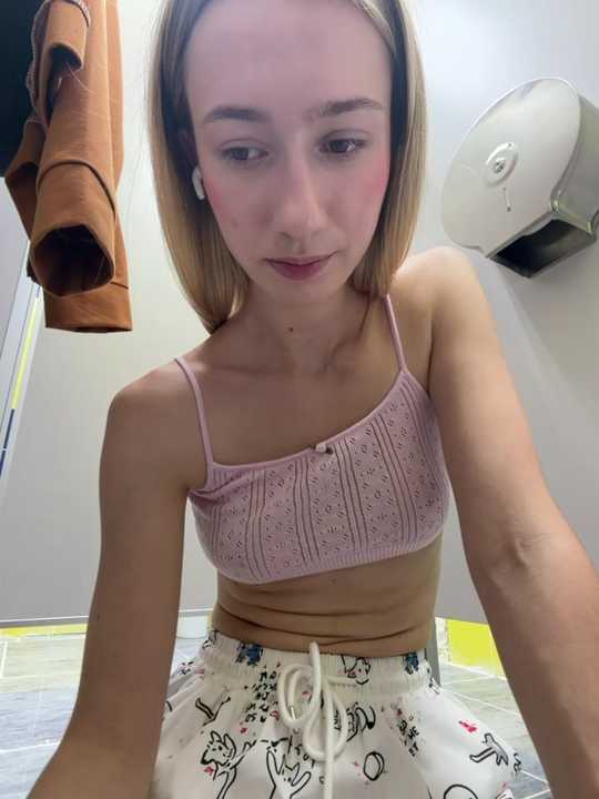Lia-see-ya cam recording